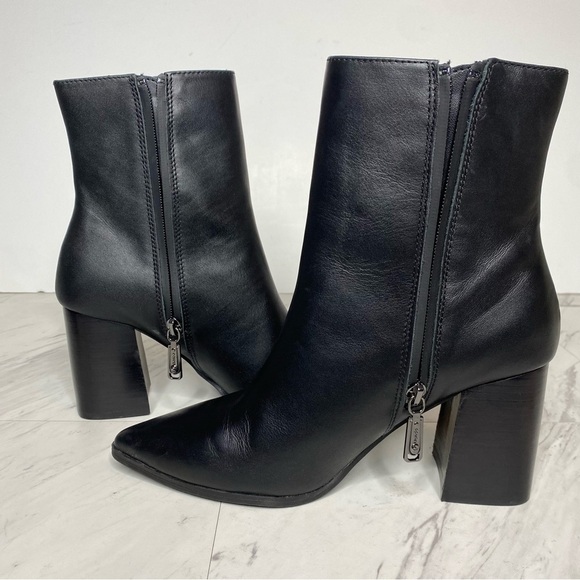 Blondo Indi Black Leather Pointy Toe Heeled Bootie 7 1/2 M - Picture 6 of 14